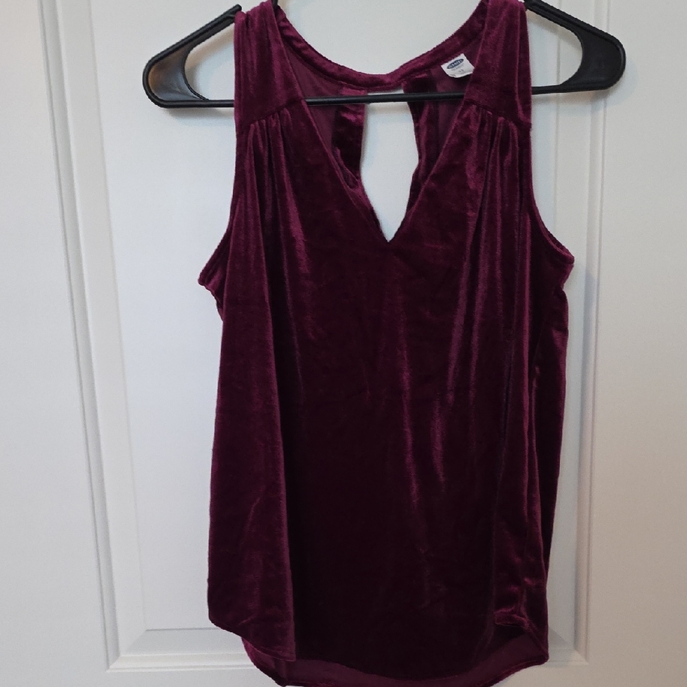 Elegant Velvet Sleeveless Top - Maroon